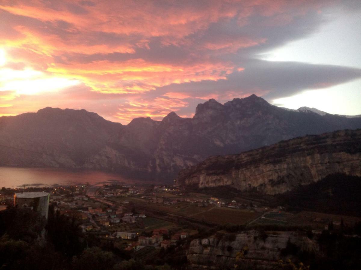 Garden Belvedere B&B Torbole Sul Garda Exterior photo