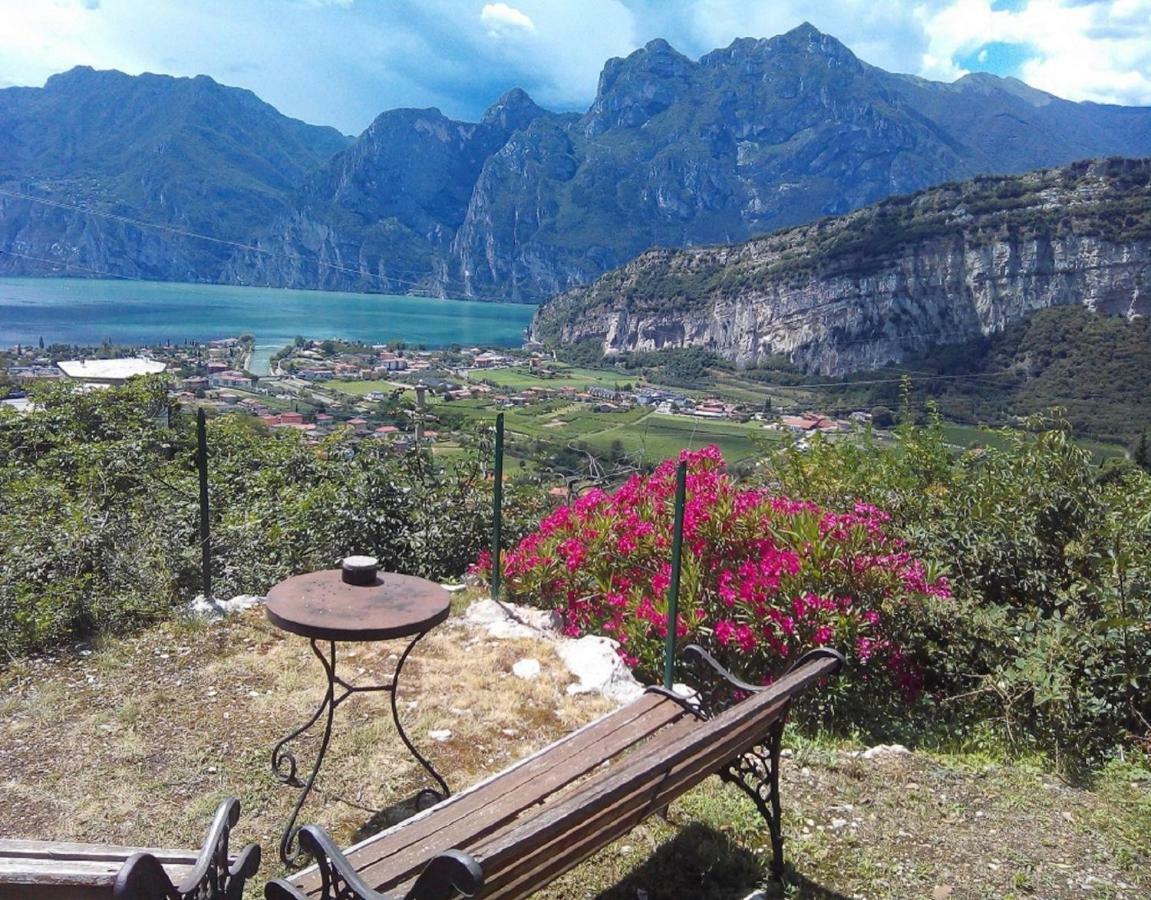 Garden Belvedere B&B Torbole Sul Garda Exterior photo